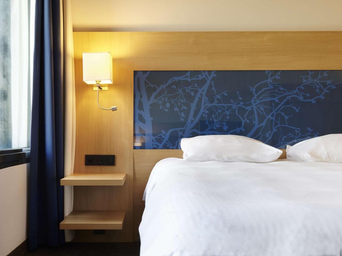 Park Inn By Radisson Liege Airport Grace-Hollogne Exterior foto