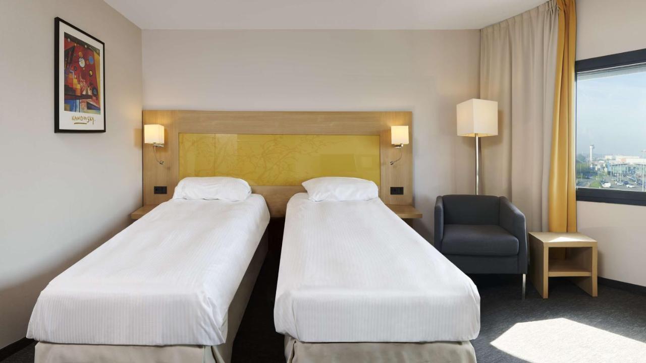 Park Inn By Radisson Liege Airport Grace-Hollogne Exterior foto